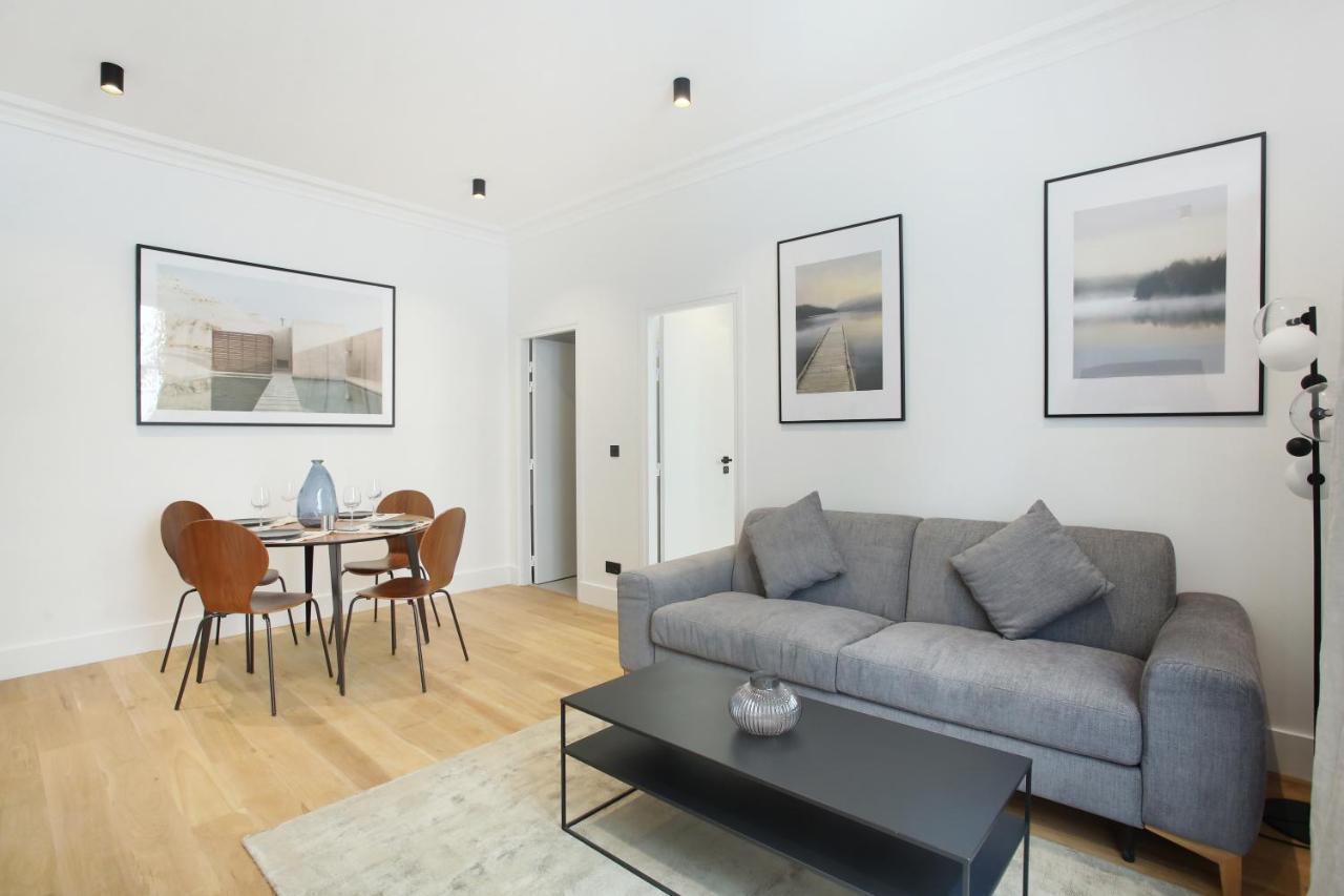 Superb Haussmanian apartment Palais Royal  Paris Bagian luar foto